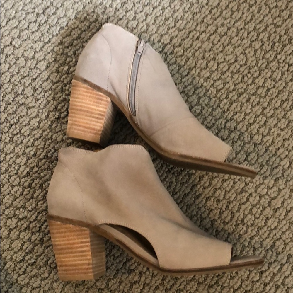 Lucky Brand open toed booties